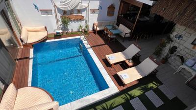 Elin Otel Alacati