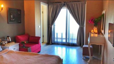 Erythros Boutique Hotel