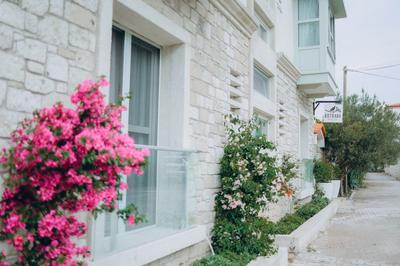 Kotraba Alacati Butik Hotel