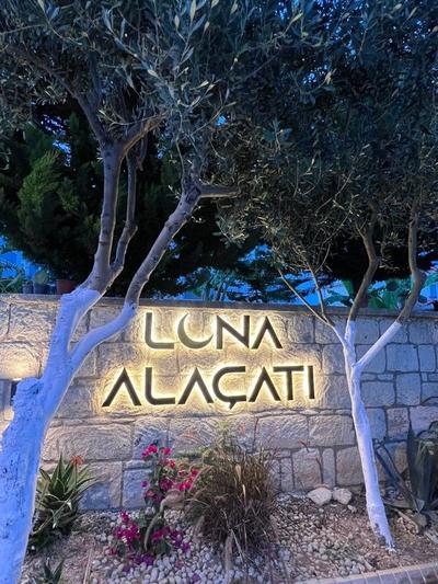 Luna Alacati