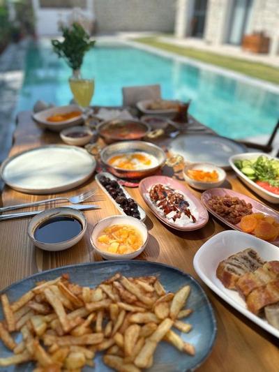 Trina Talles Alaçatı