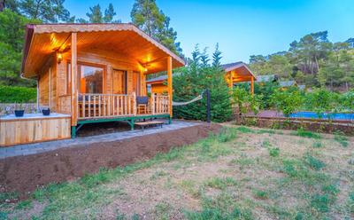 Blue Green Life Bungalow