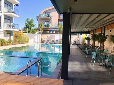 Juglans Suites Apart Hotel