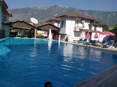 Red Hotel Hisarönü