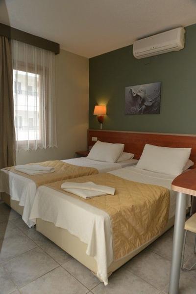 Green Mar Suite Hotel