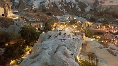 Travellers Cave Hotel