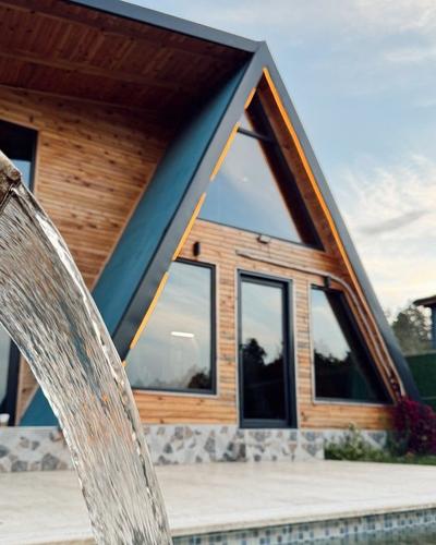 Ateş Böceği Mercan Bungalov