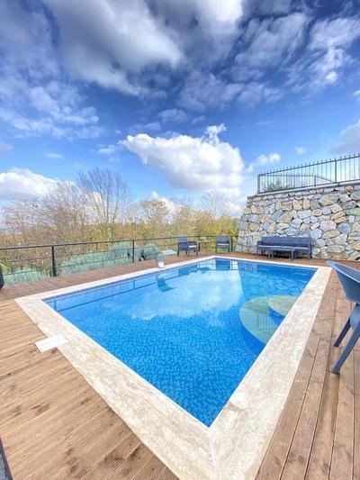 Black Wooden Bungalov