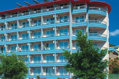 Holiday Line Beach Hotel