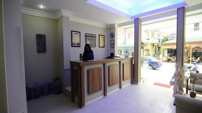 Le Moral Apart Hotel