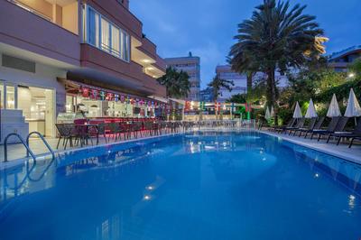 May Flower Aparthotel