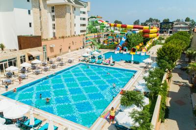 Crystal Waterworld Park Resort & SPA