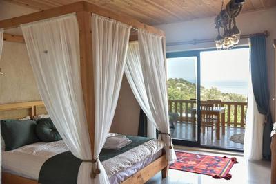 Anatolia Taş Evleri