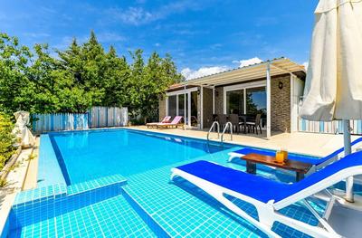 Villa Sade Üzümlü