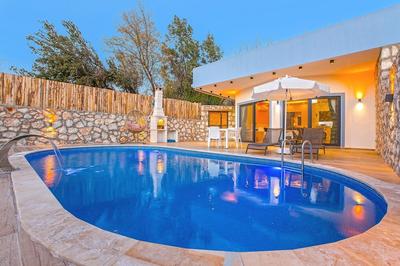 1 Odalı Özel Havuzlu Villa GG108