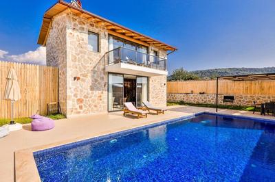 1 Odalı Özel Havuzlu Villa NN152