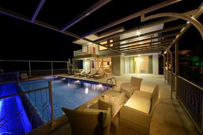 Villa Oscar Üzümlü