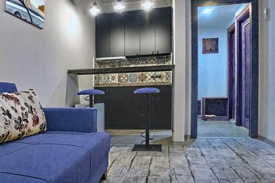 Voswos Garage Coffee Hotel