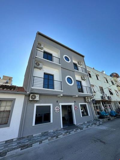 Hadrians Gate Family Hostel