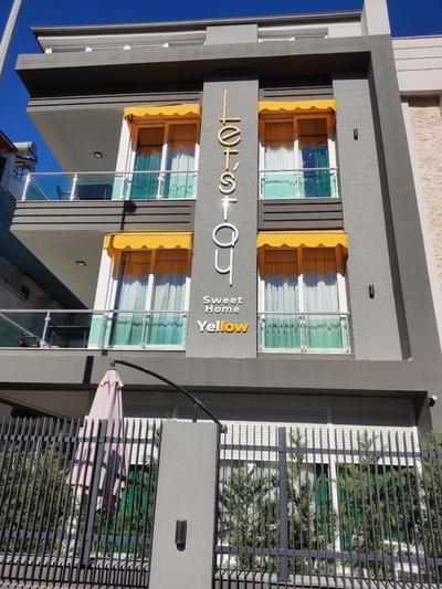 Let'stay Sweet Home Yellow