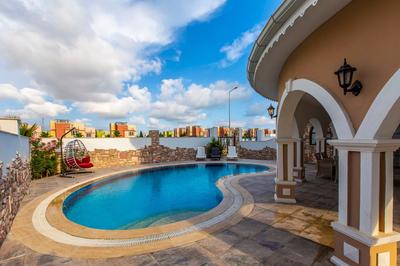 Red Premium Avantgarde | Serik