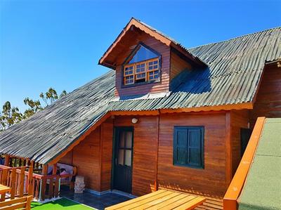 Albatross Dağ Evleri