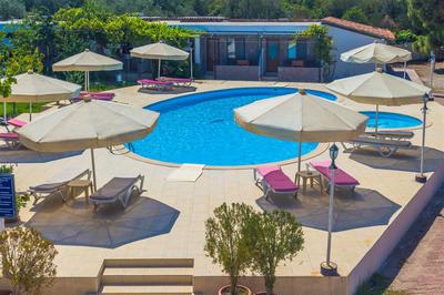 Assos Kadırga Otel Bayramın Yeri