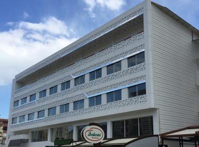 Whiteline Boutique Hotel