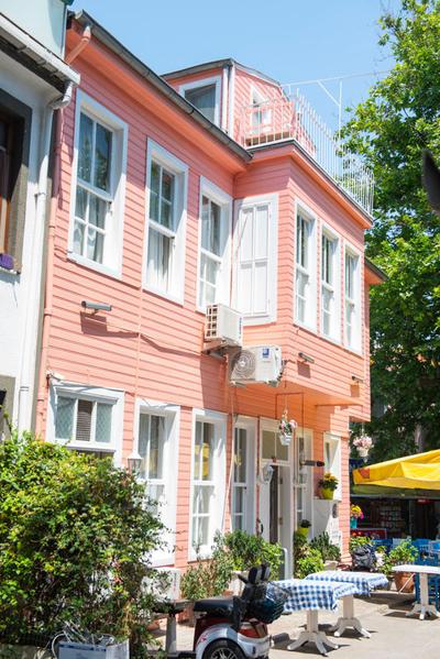 Kınalıada Nisi Pansiyon