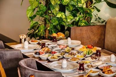 Plus Hotel Bostancı