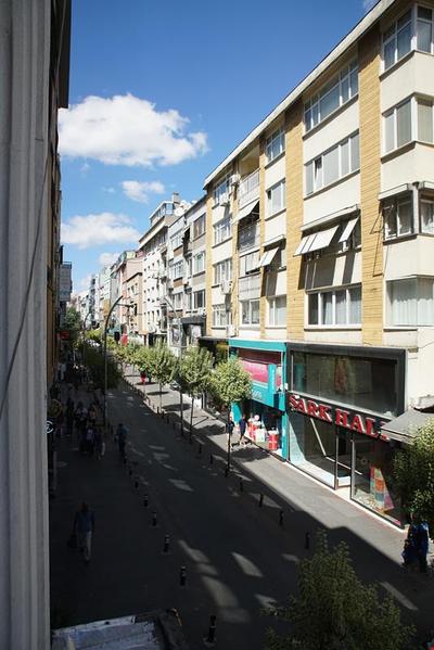 Holiday Business Suit Otel