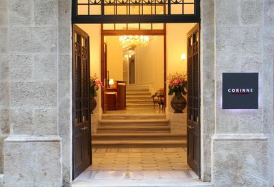 Corinne Art & Boutique Hotel
