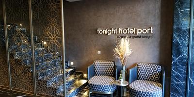 Tonight Hotel Port