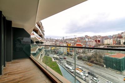 Luxurious & Cozy Apartment in Benesta Residence