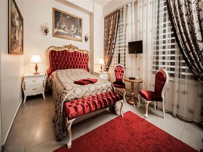 Family Aparts & Suites Downtown