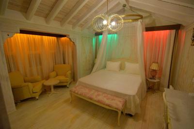 Alaçatı On Oda Hotel