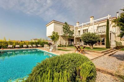 Ev Bharat Butique Hotel