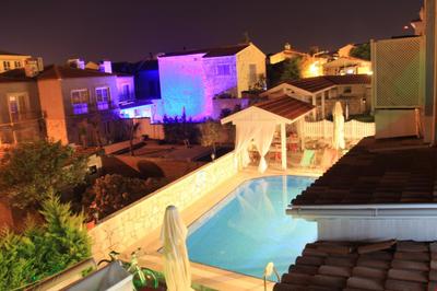 Lucky Angel Butik Hotel