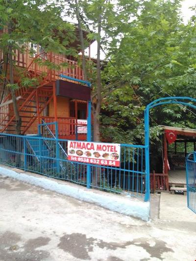 Kapuzbaşı Şelalesi Atmaca Motel