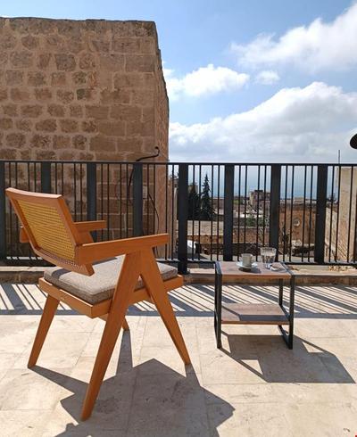 Tugmanersmall House Ajar