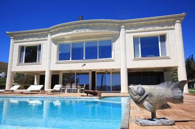 Bodrum Baglada 6 Odali Denize Sıfır Ozel Havuzlu Iskeleli Yazlik Kiralik Villa BD4130