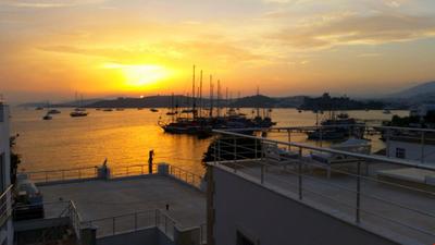 Bumerang Suites Hotel