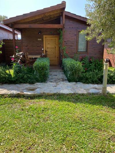 Suzi’nin Bahcesi Ahsap Evler