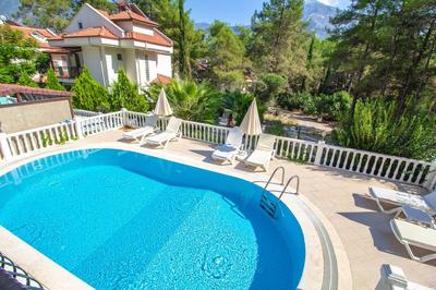 Brookland Paris Villa