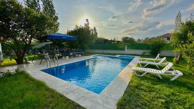 Geniş Havuzlu 4+1 Villa