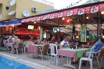 Club Sunset Apartments