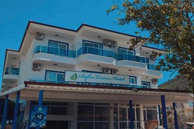 Defne Lorina Otel