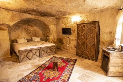 Kayata Cave Suites