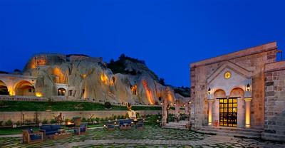 Seraphim Cave Hotel
