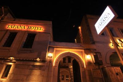 Tafana Cave Stone Lodge